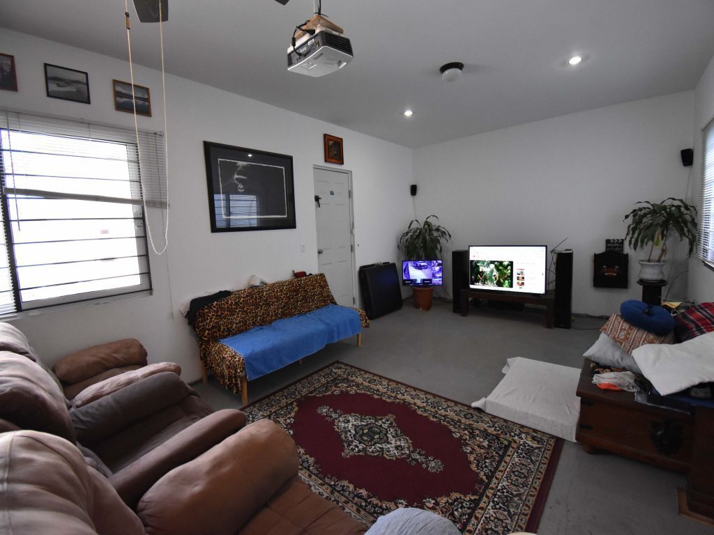 13 de 23: Sala de TV