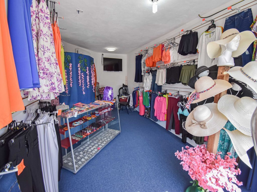 23 de 23: Local Comercial