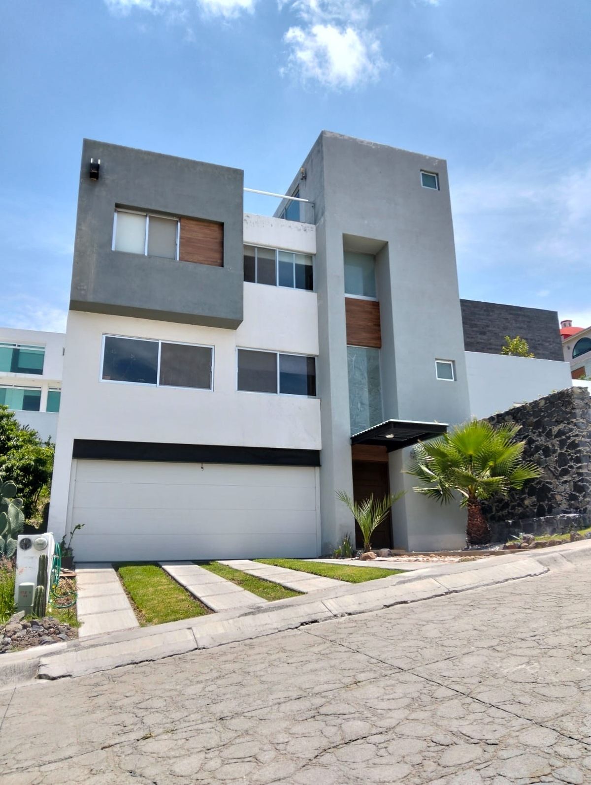 Casa à venda em Cumbres del Cimatario, foto 1 de 17