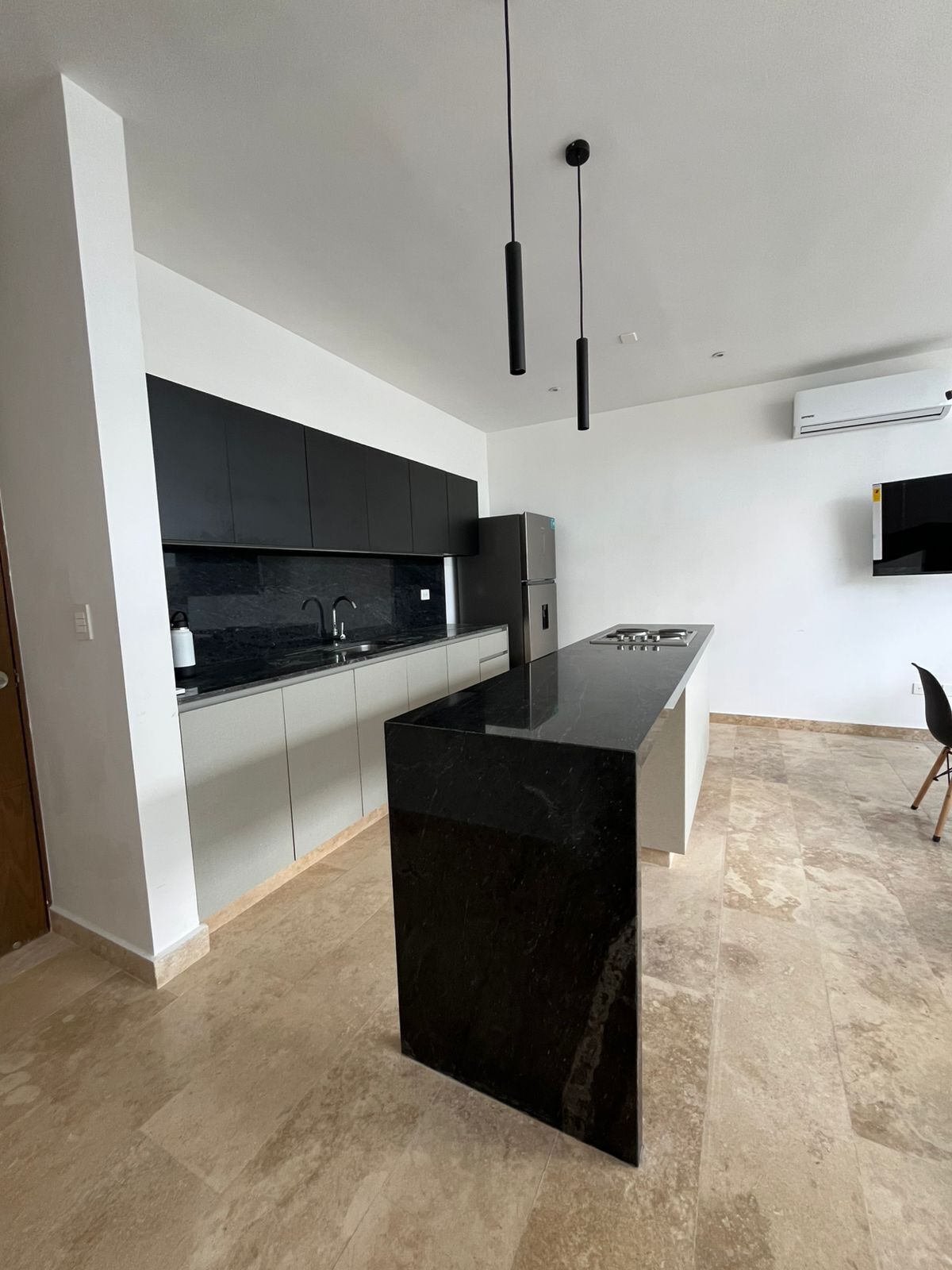 3 de 25: DEPARTAMENTO MUESTRA