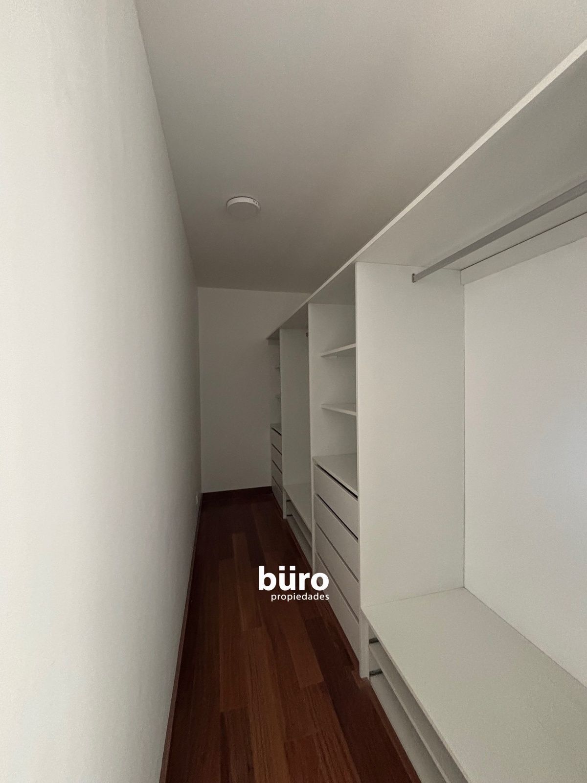 10 de 13: Walk in Closet
