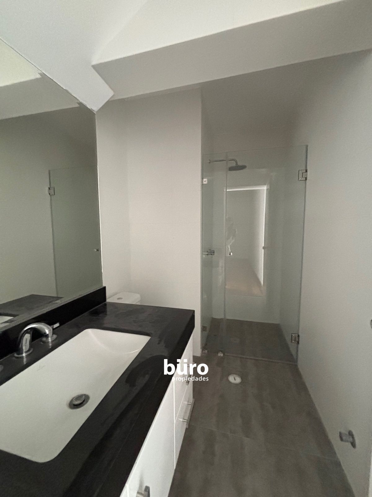 11 de 13: Baño del Dormitorio Principal