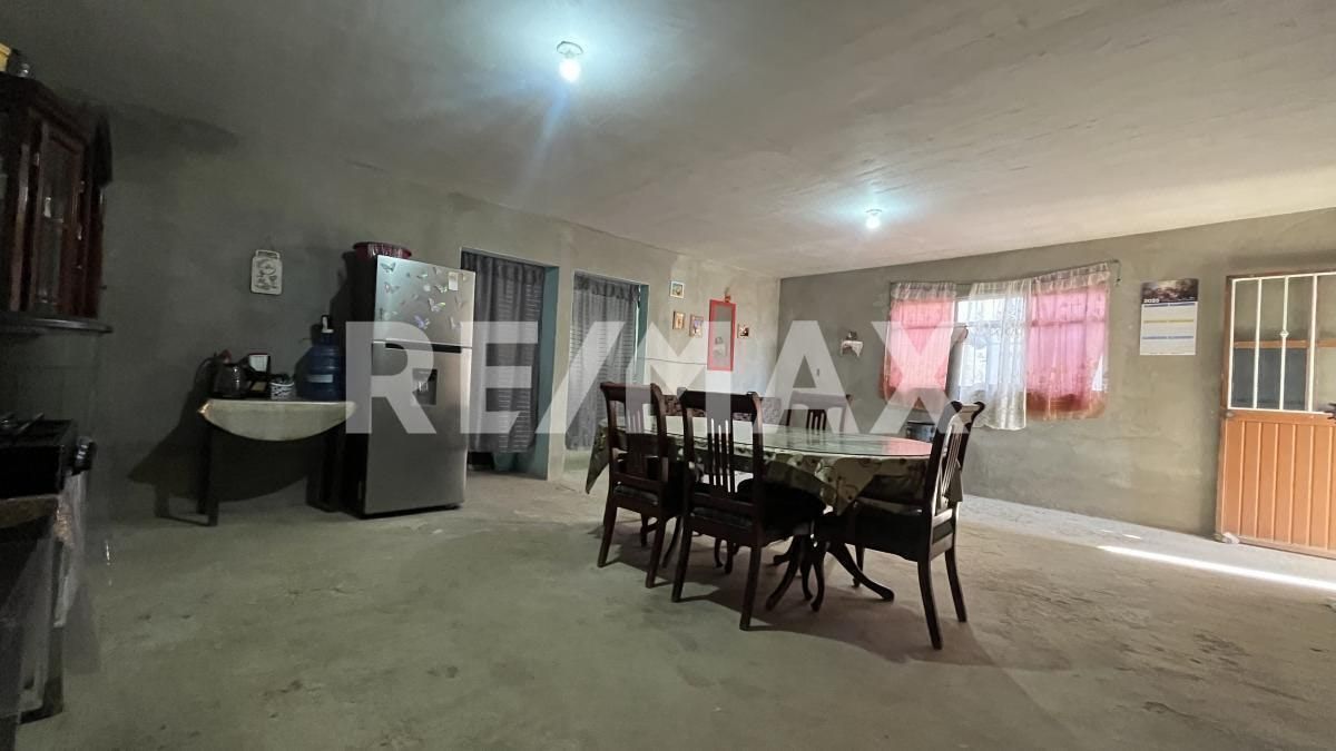 Venta de dos casas en un terreno