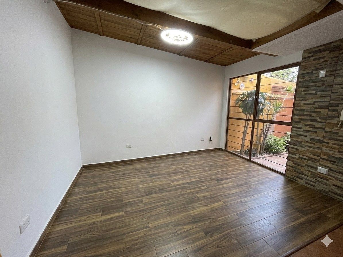 family room, foto 3 de 36