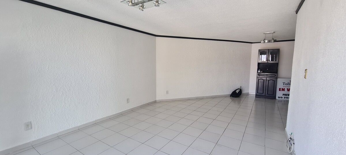 4 of 40: Parte de la sala