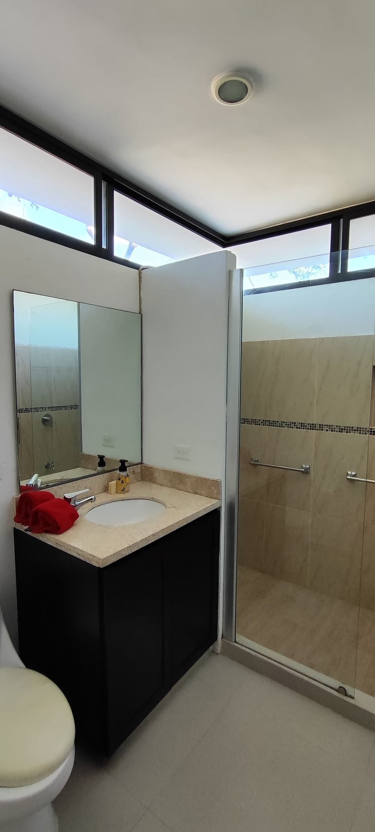 13 of 15: BAÑO