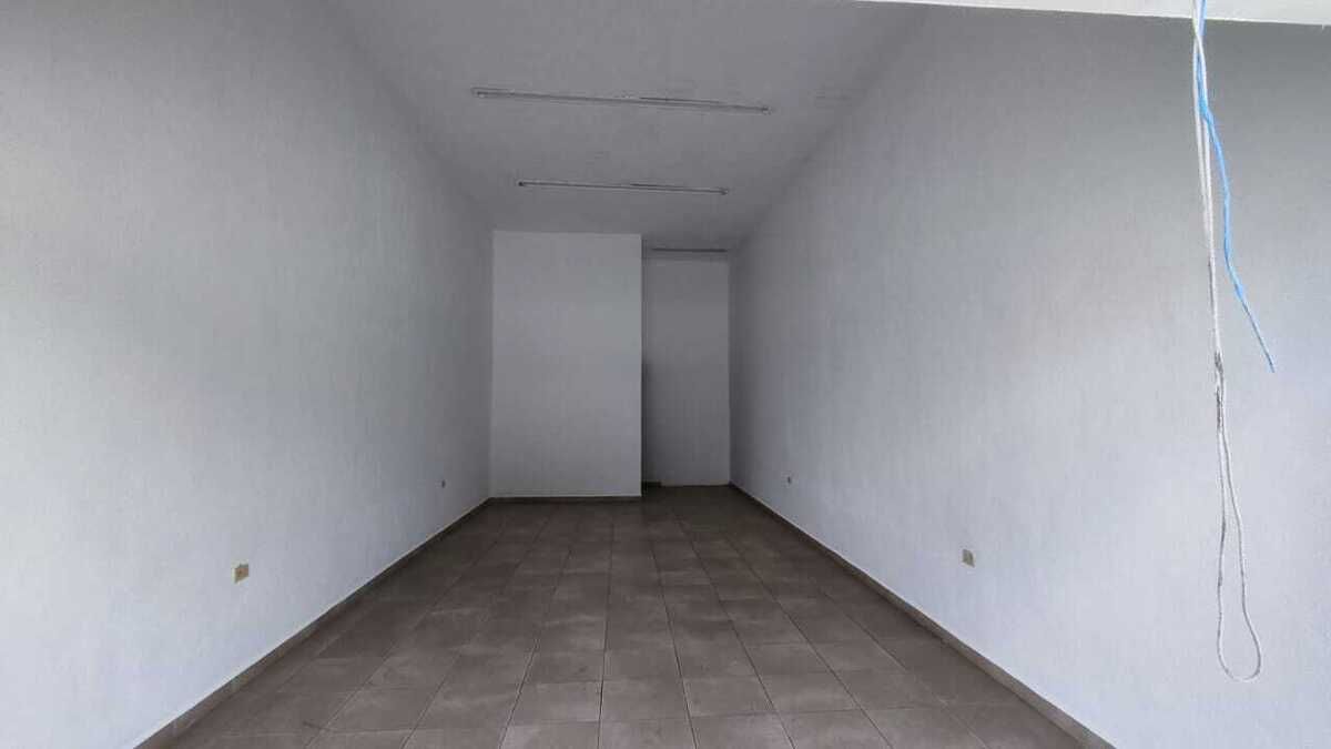 6 de 7: Interior de local