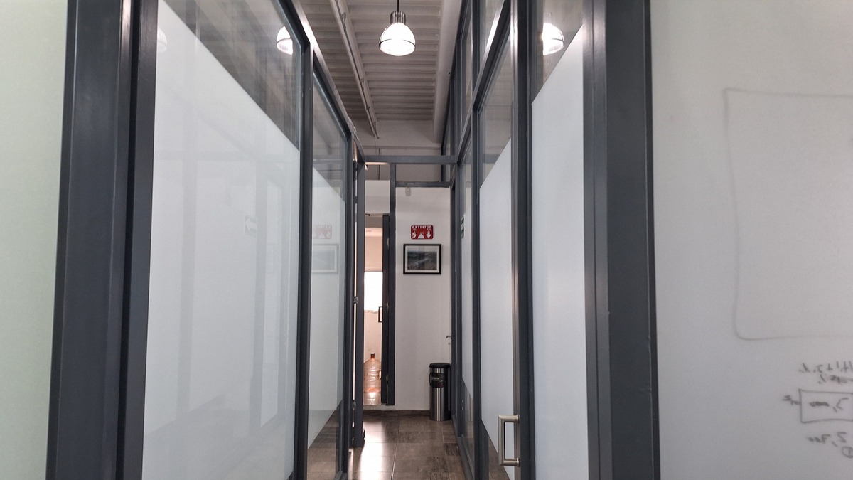 5 of 28: Venta local comercial  250 m2 Juriquilla Querétaro