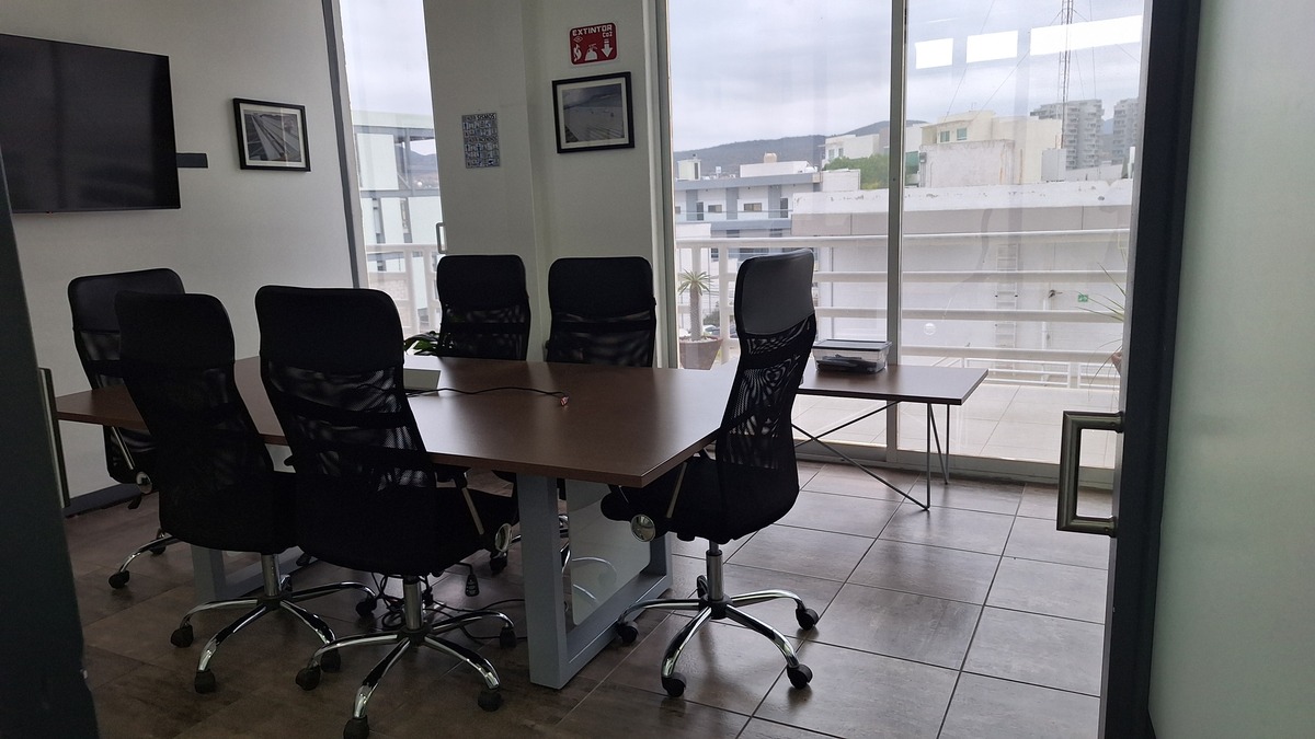 6 de 28: Venta local comercial  250 m2 Juriquilla Querétaro