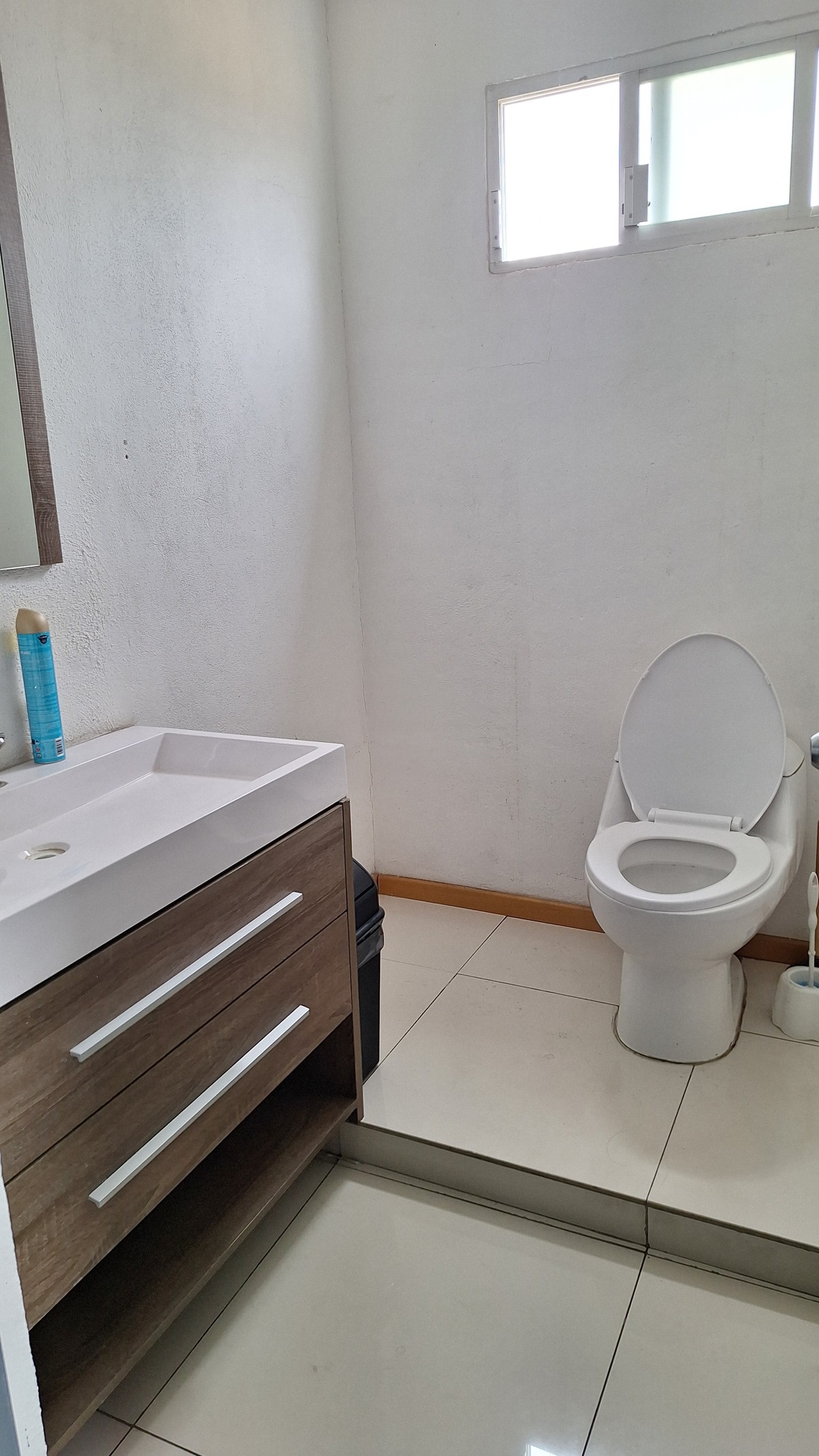 13 of 28: Venta local comercial  250 m2 Juriquilla Querétaro