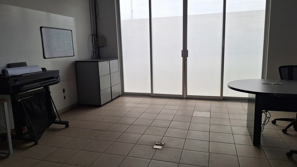 21 of 28: Venta local comercial  250 m2 Juriquilla Querétaro