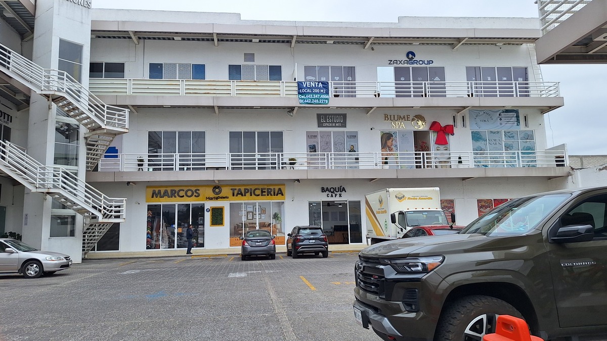 28 of 28: Venta local comercial  250 m2 Juriquilla Querétaro