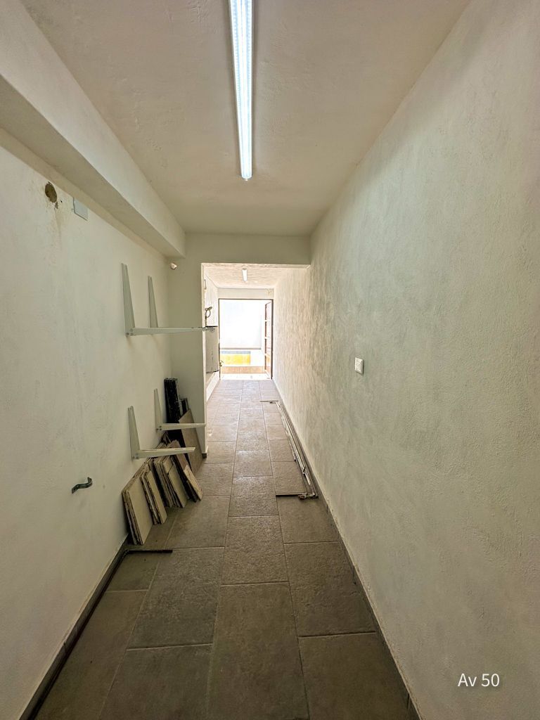 34 de 49