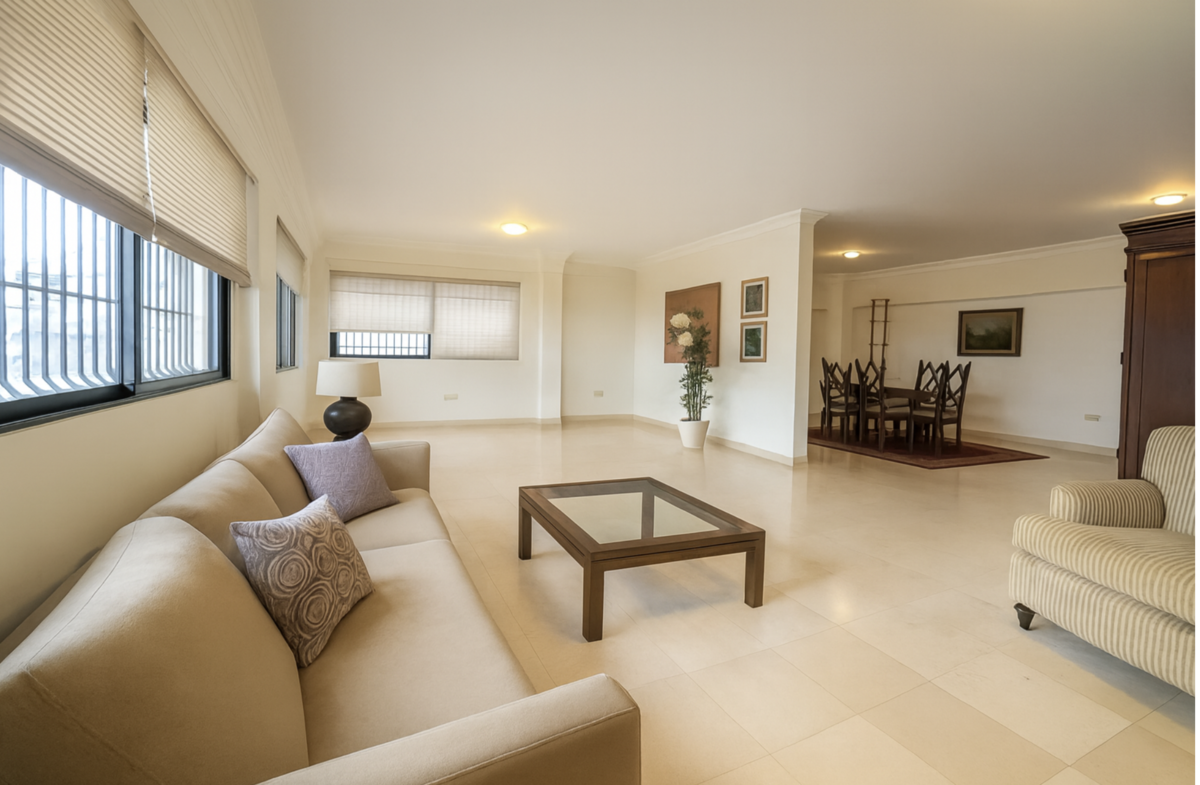 Apartamentos en Venta Ensanche Serrallés, Santo Domingo