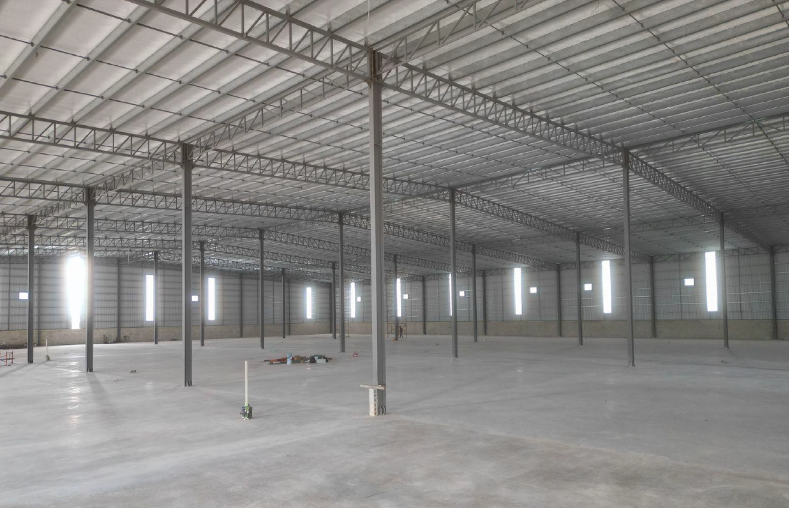3 de 14: INTERIOR NAVE 8,000 m2