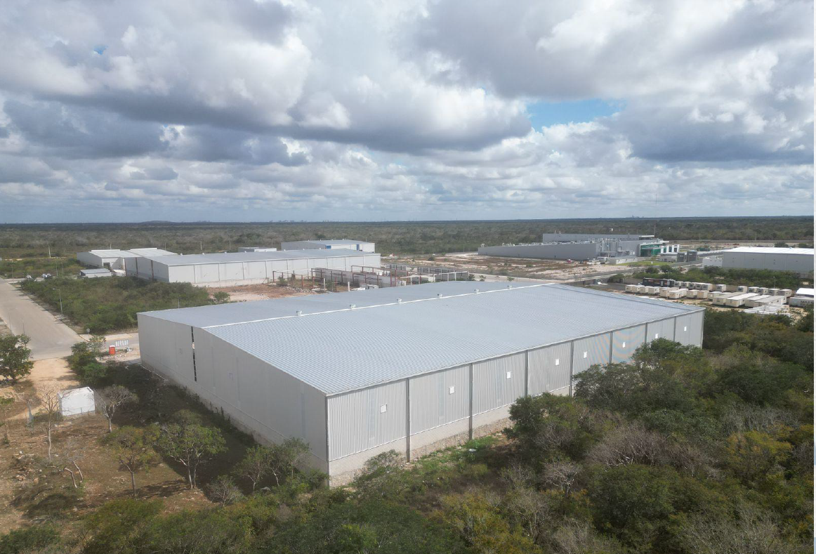 7 de 14: VISTA POSTERIOR NAVE 8,000 m2