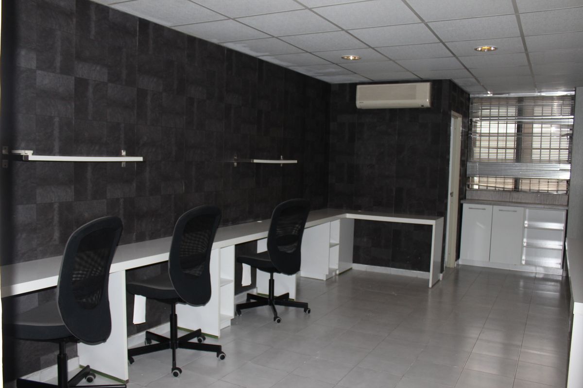 Oficina en Ensanche Naco, Santo Domingo Centro (Distrito Nacional), foto 2 de 7