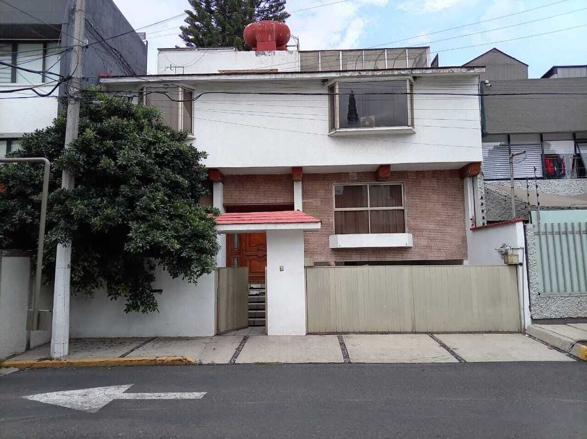 1 de 41: FACHADA PRINCIPAL