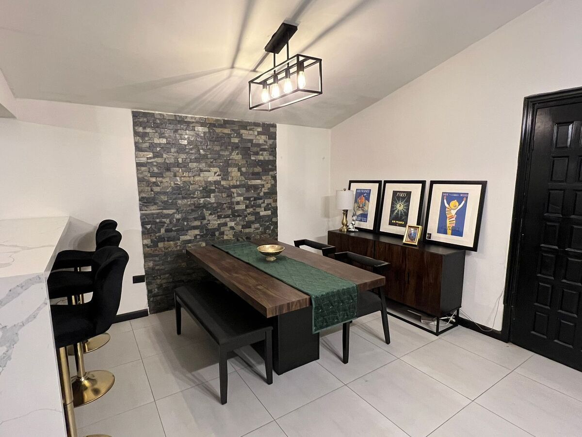 5 of 11: comedor y barrita