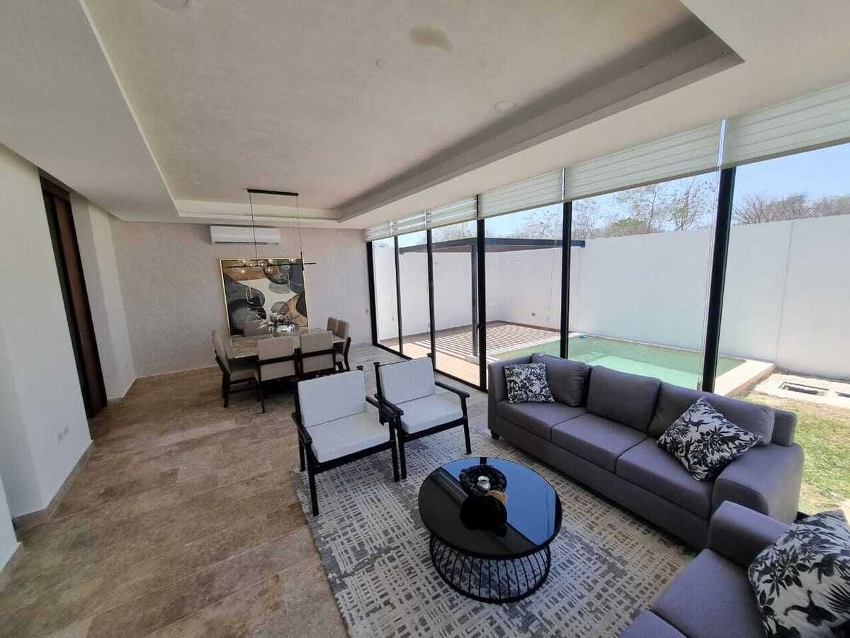3 de 12: OTRA VISTA SALA