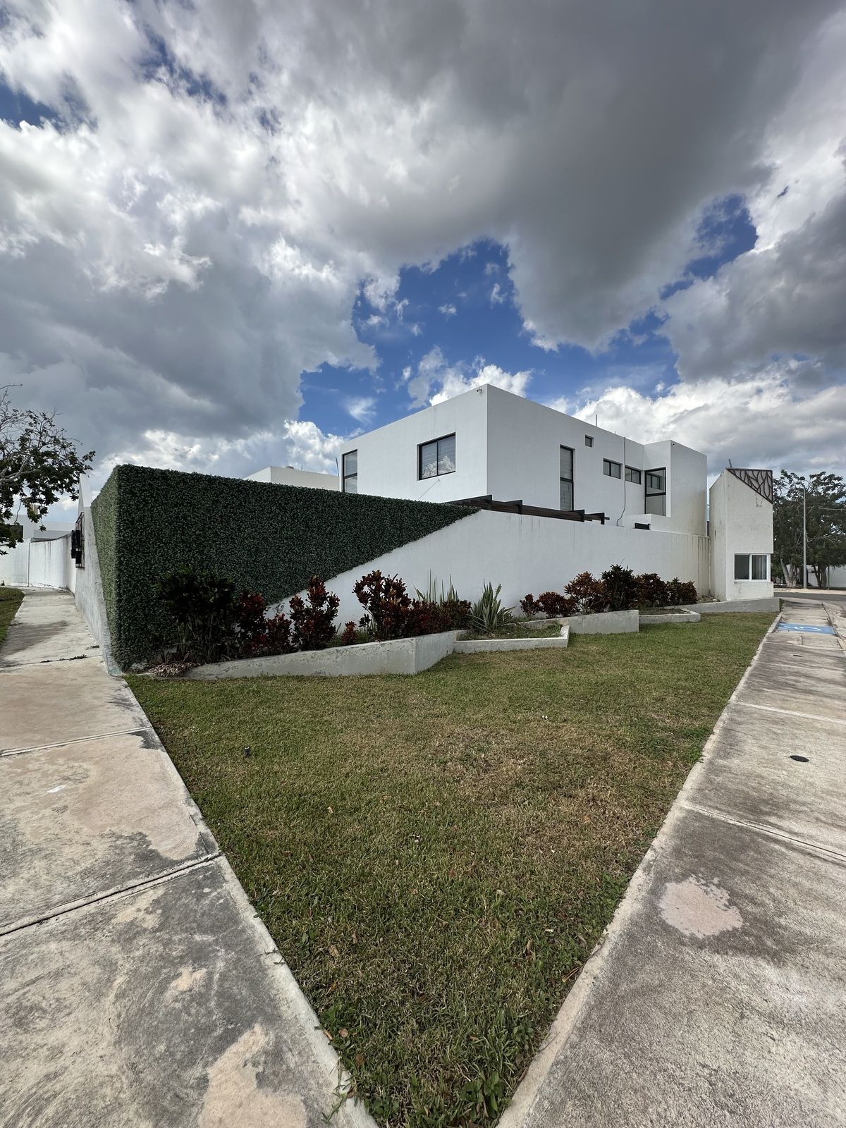 11 de 11: Foto de la entrada al clúster