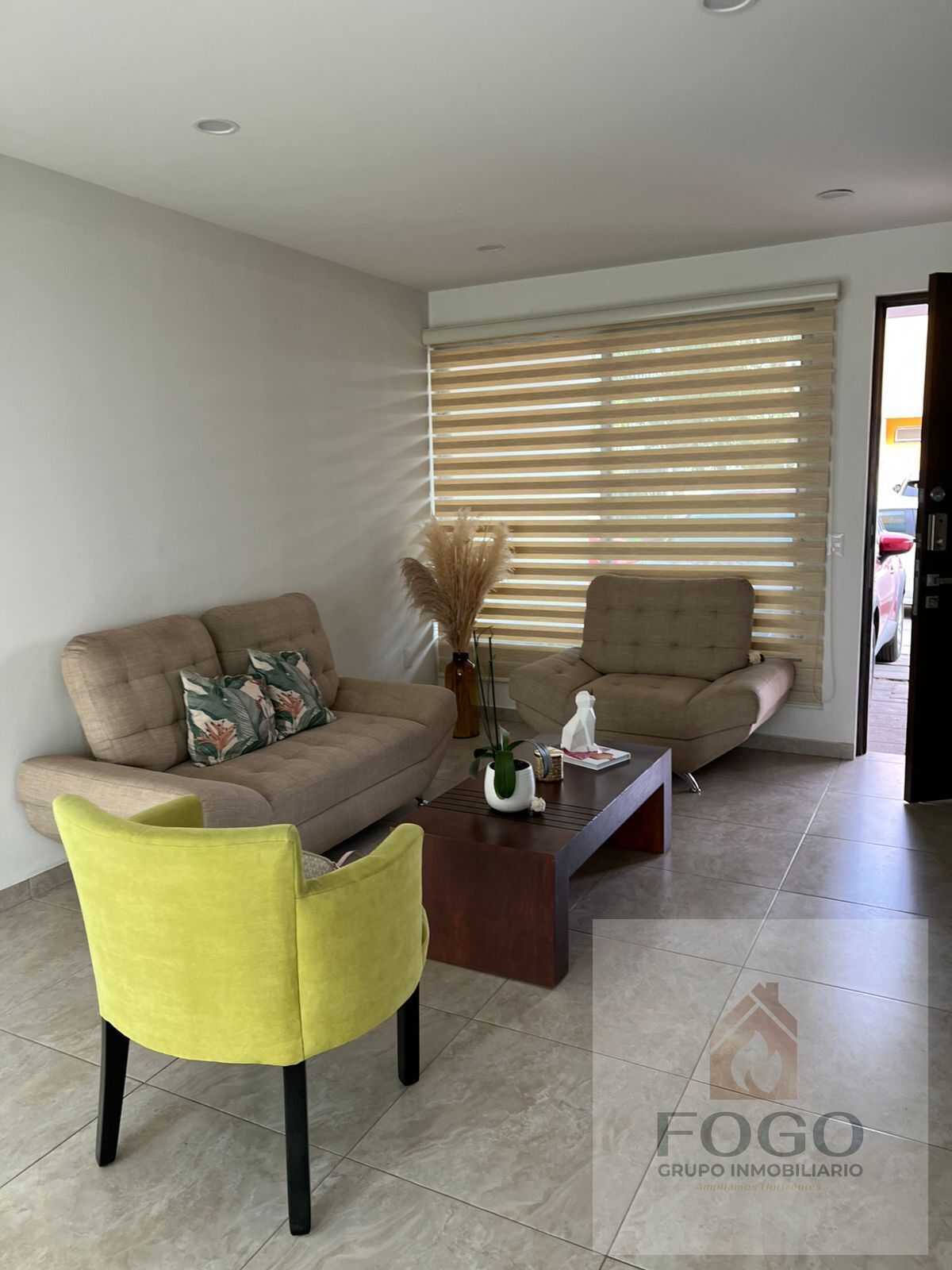 5 de 36: Sala