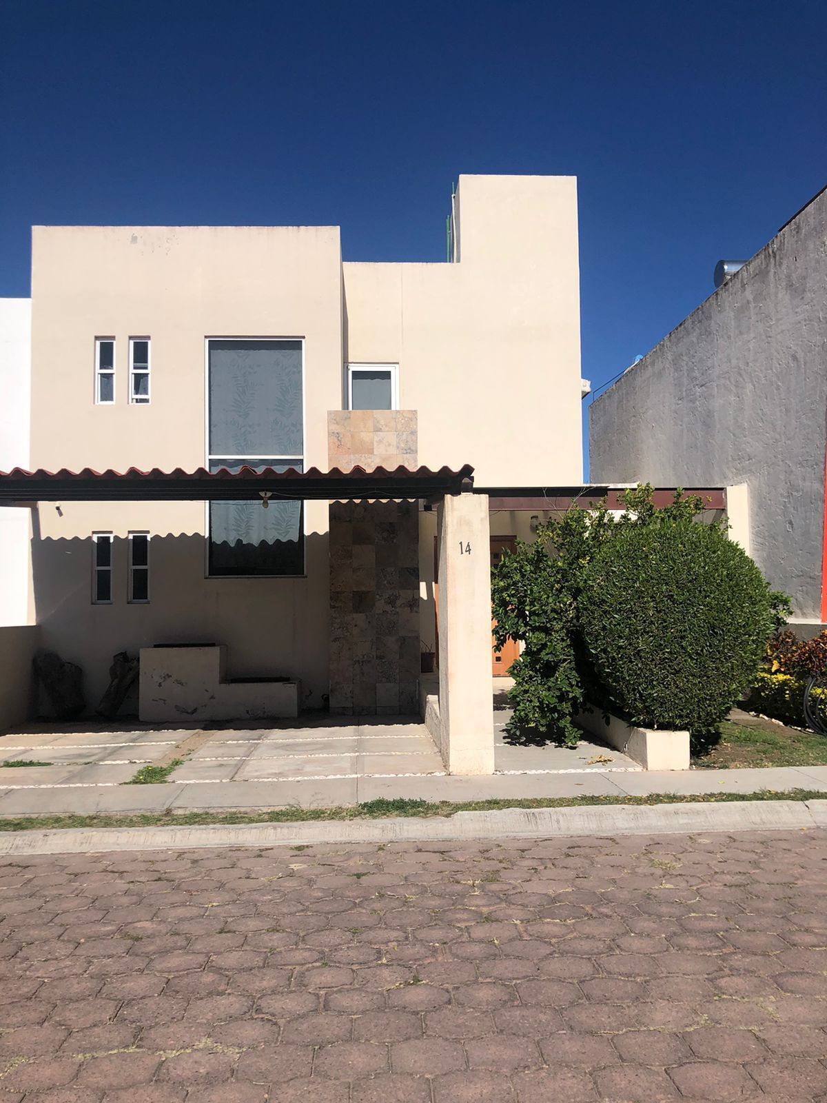 Fachada 2, foto 2 de 16