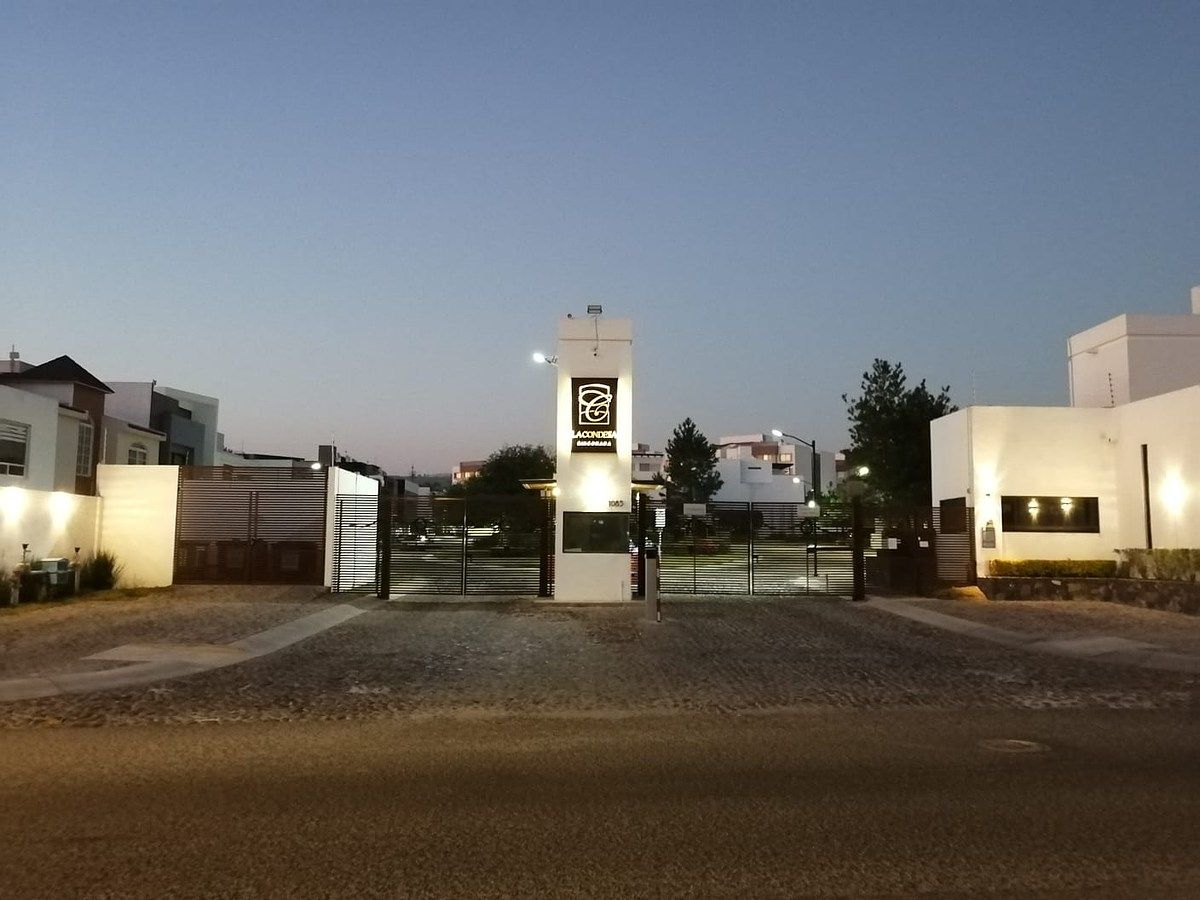 2 de 11: Entrada principal