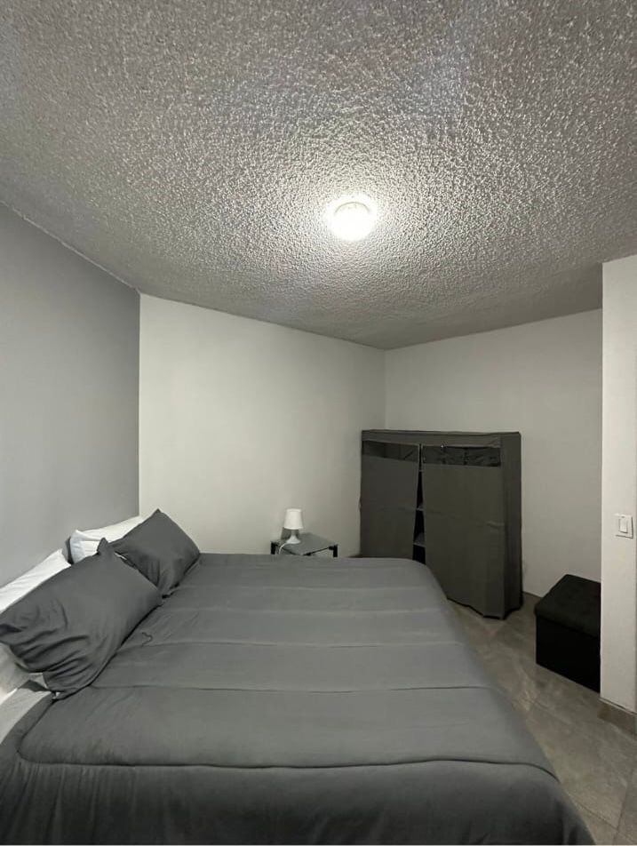 3 de 9: Habitación con cama queen