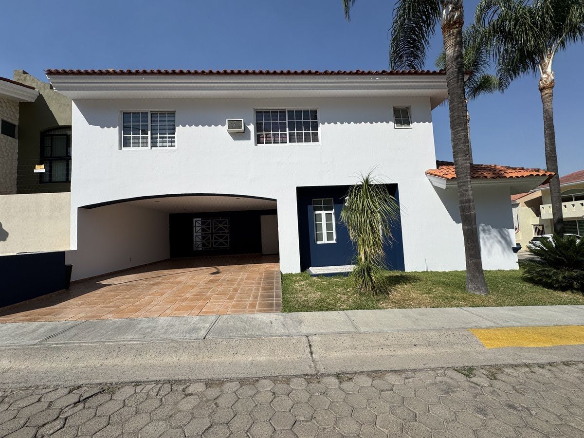 Casa en condominio en Bugambilias, Zapopan, foto 3 de 31