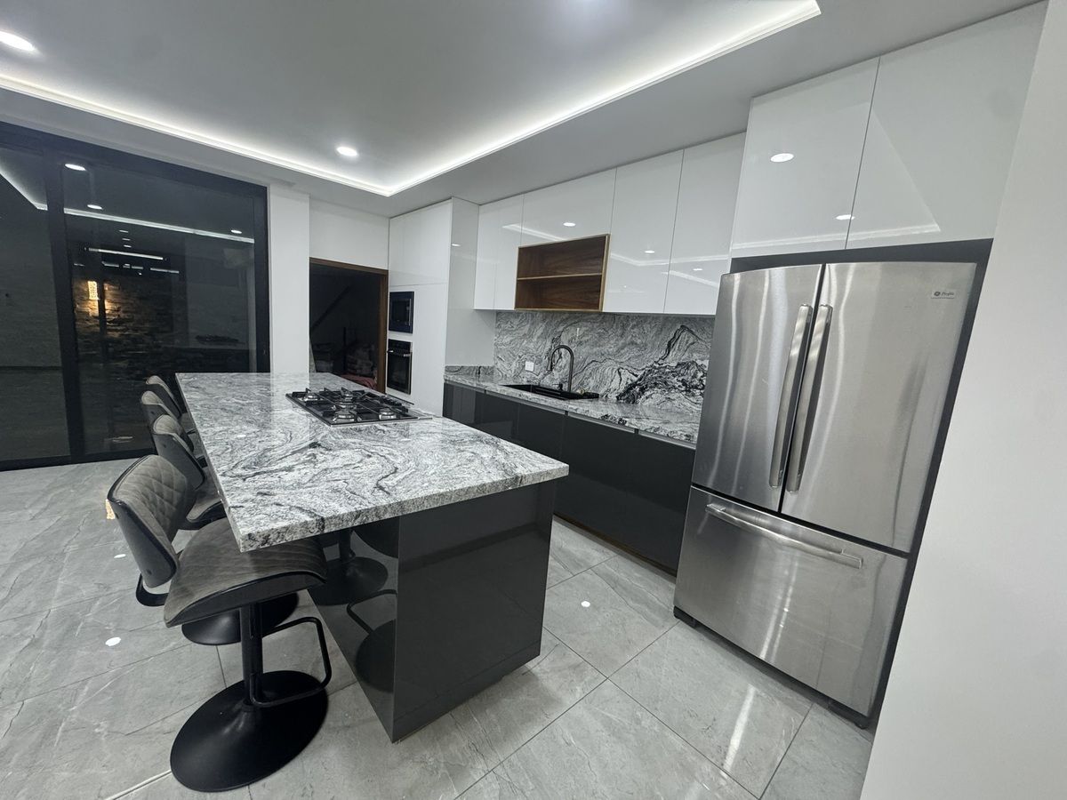 8 de 32: Cocina integral equipada