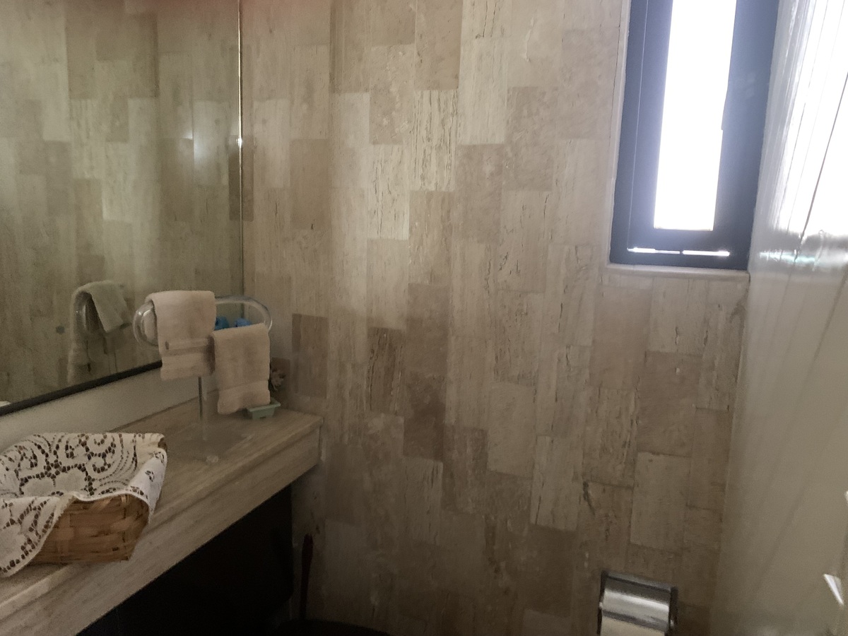 16 de 37: Baño