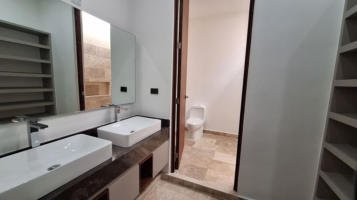 16 de 33: Doble lavabo