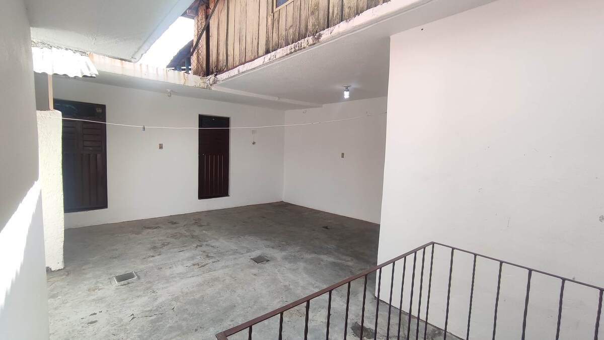 13 de 26: Solar, Espacio Libre