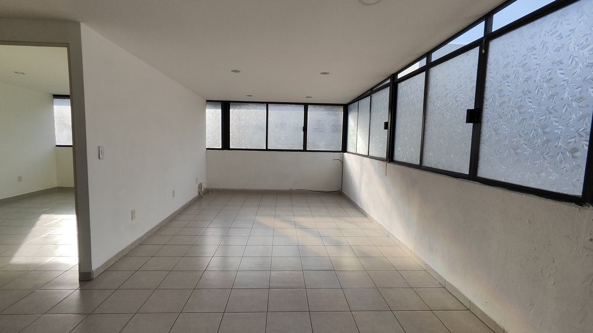 2 de 8: Estancia sala-comedor