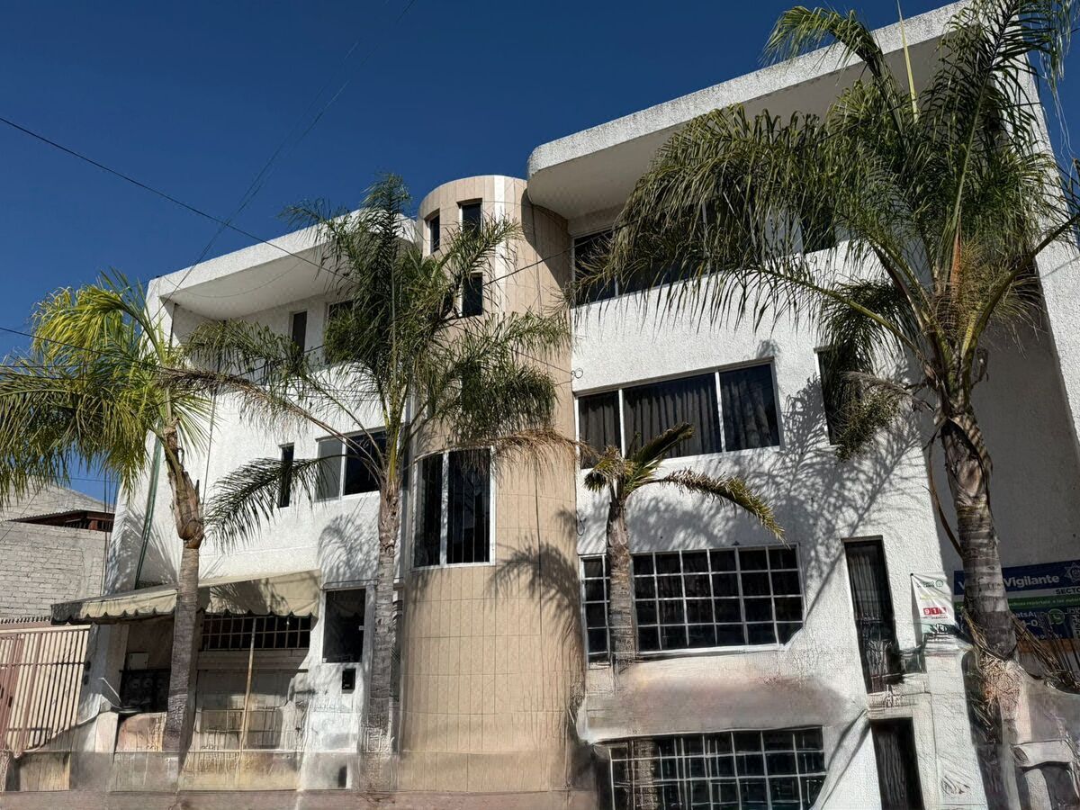 Edificio de 10 Departamentos en Venta en Zona Candiles