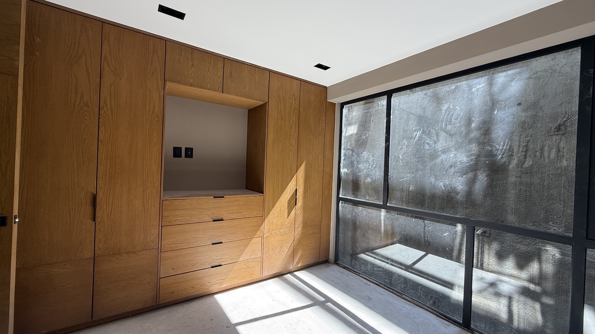 13 of 18: Recamara secundaria