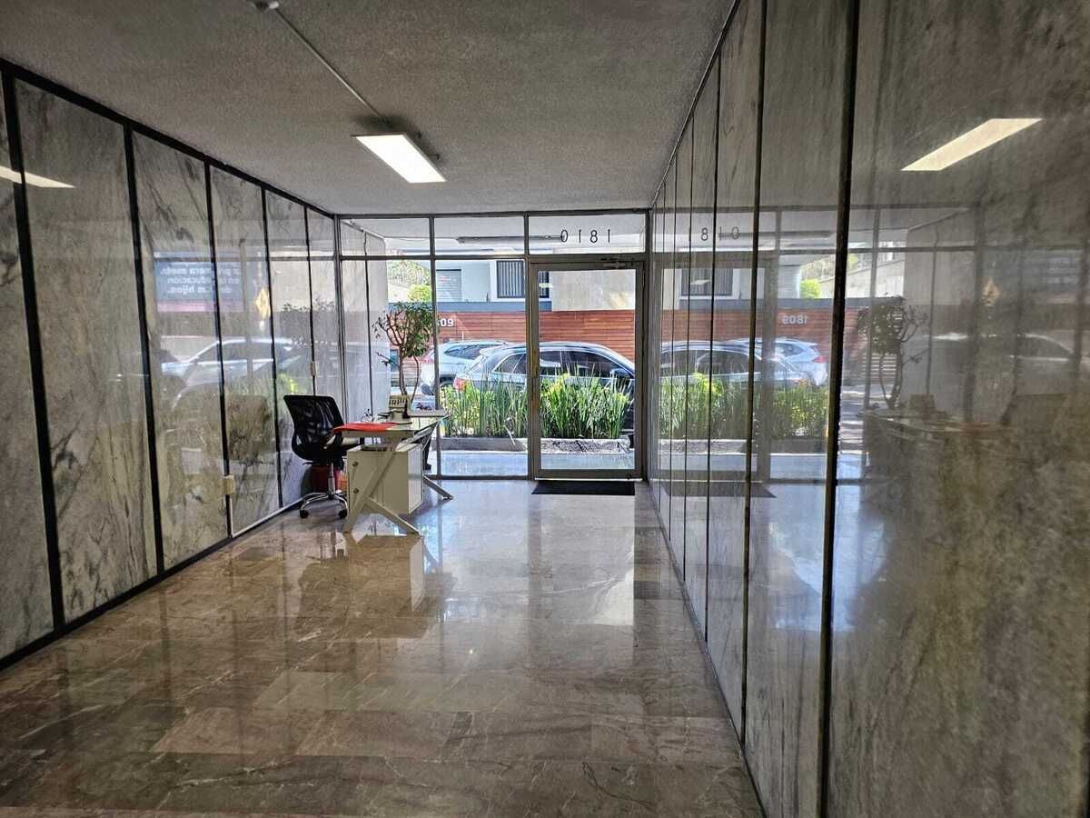3 de 12: LOBBY