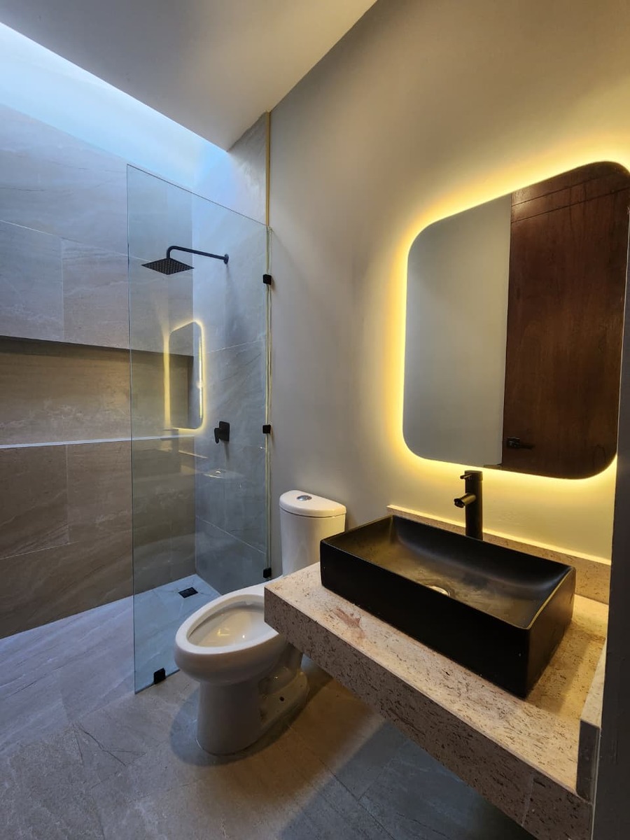 14 de 36: Baño, Segunda Recámara