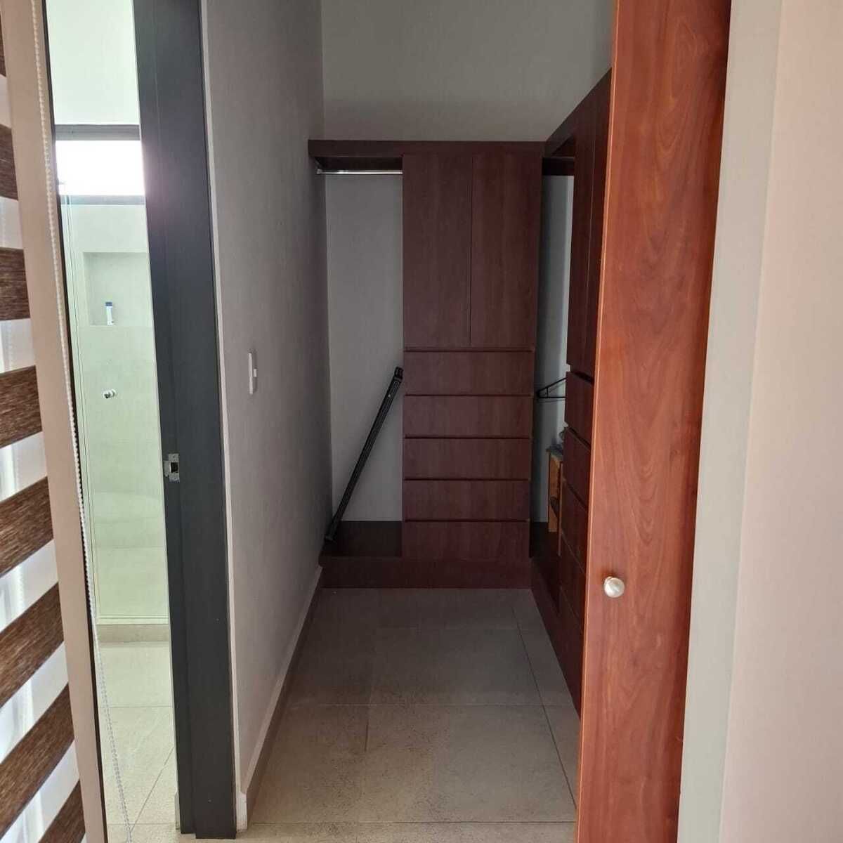 14 de 29: ROPERIA PRINCIPAL