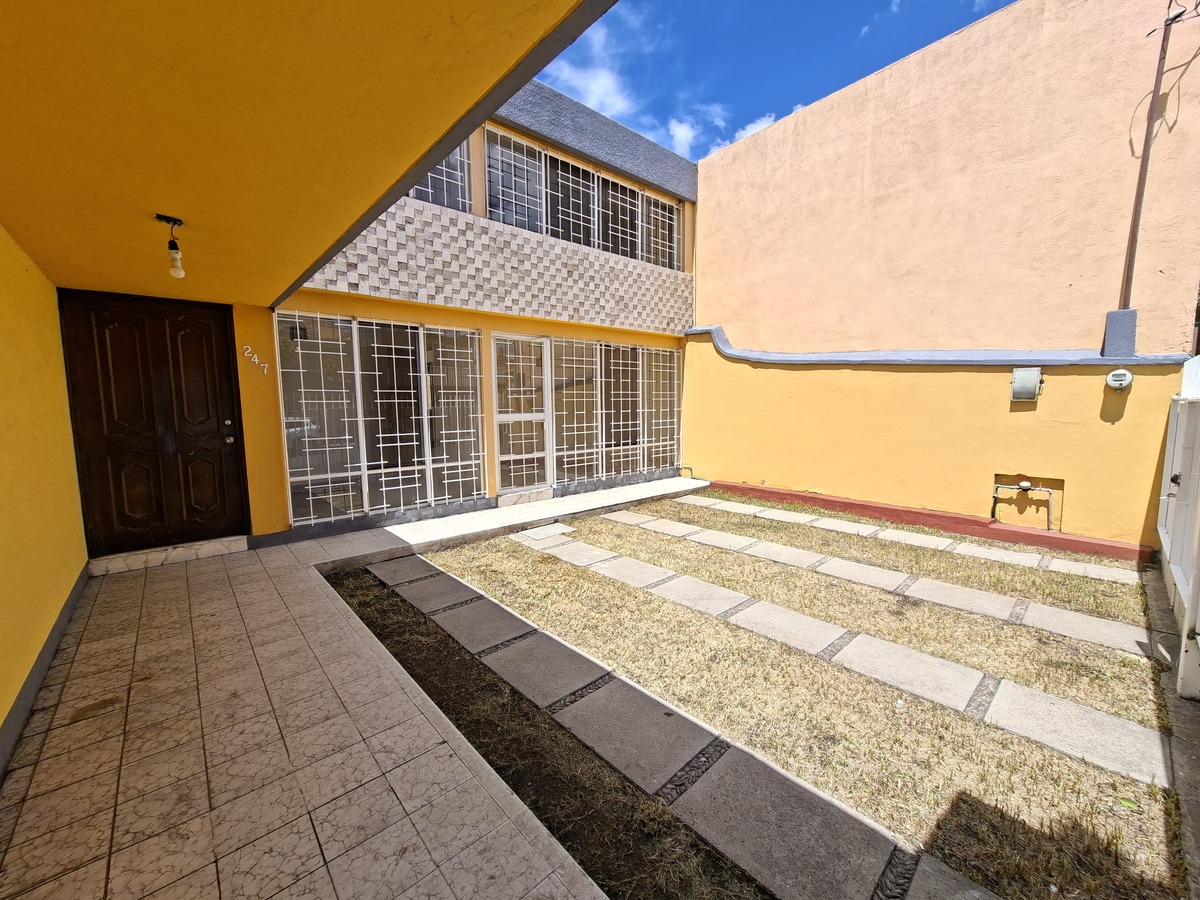 4 de 40