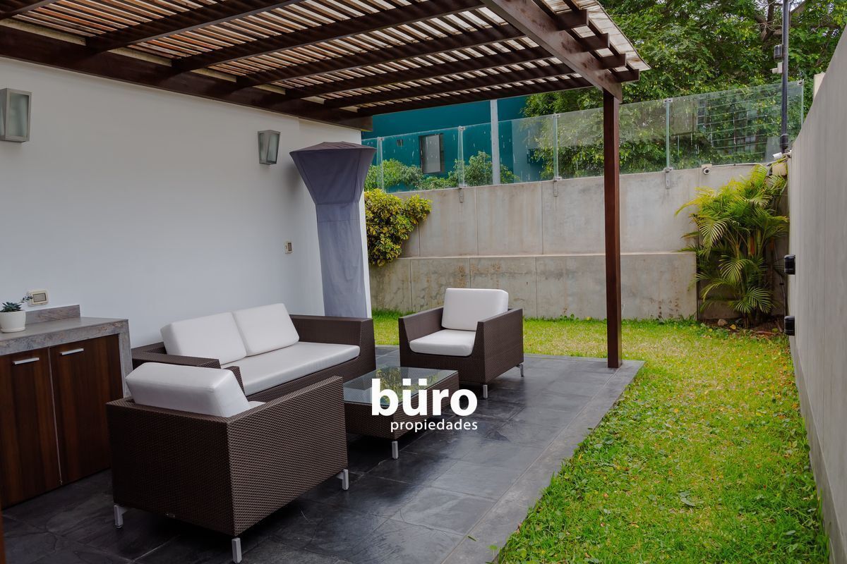 3 de 32: Terraza y bbq