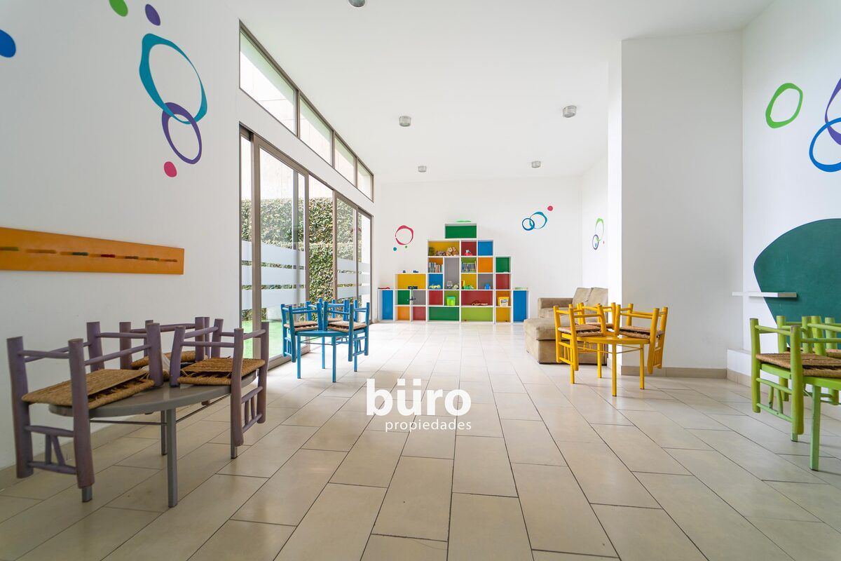 32 de 37: áreas comunes del edificio - sala de juegos para niños