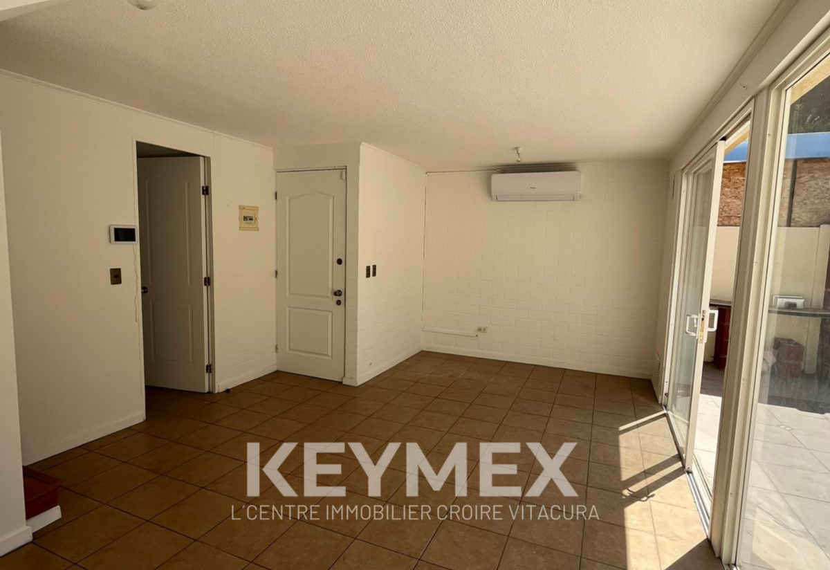 3 de 14: Living comedor