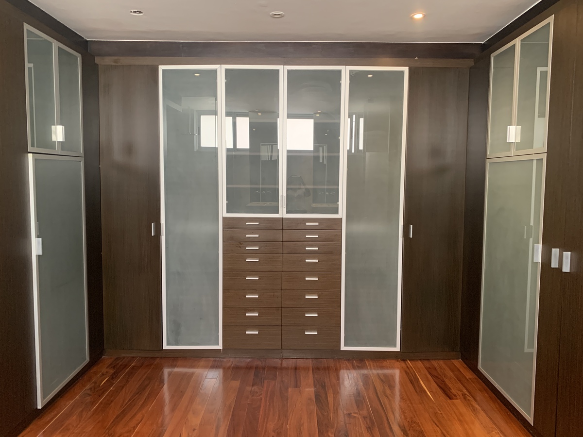 27 de 41: Vestidor Recámara Principal