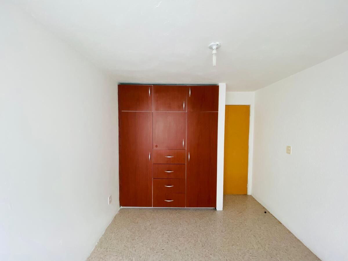 20 de 28: RECAMARA 3 CLOSET