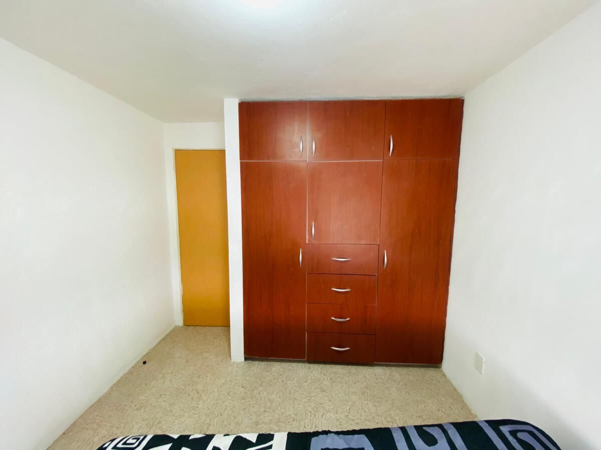 24 de 28: RECAMARA 4 CLOSET