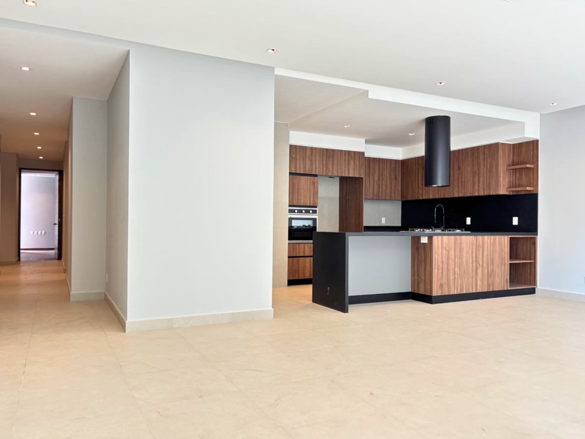 1 de 18: Cocina y sala-comedor
