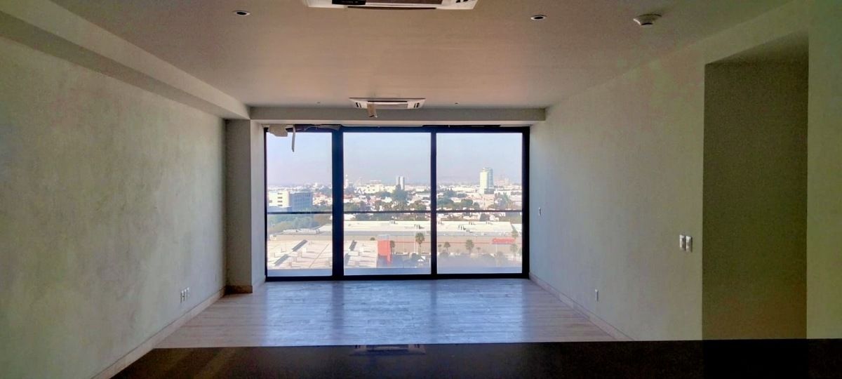 4 de 27: Sala