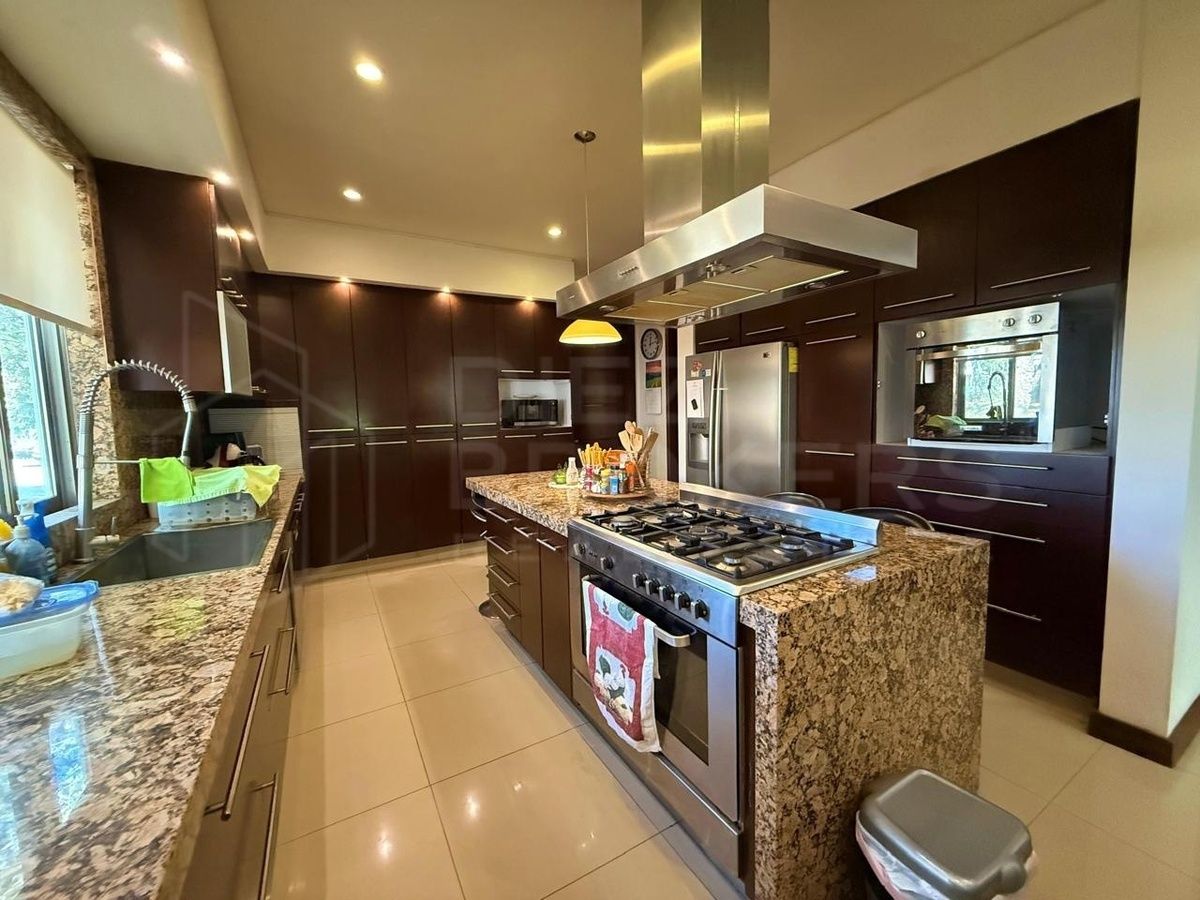 Casa en Venta - El Cielo Country Club, Tlajomulco De Zúñiga - foto 2